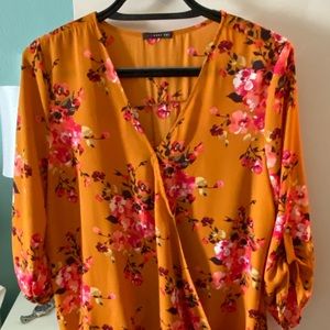 West Kei size xxl blouse